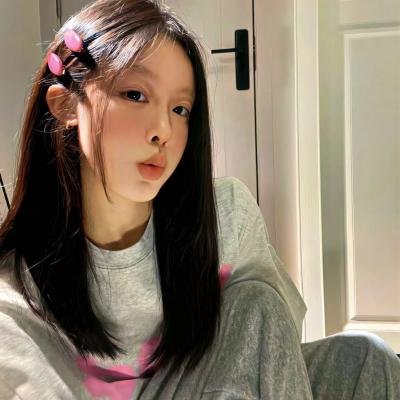 毛衣女郎